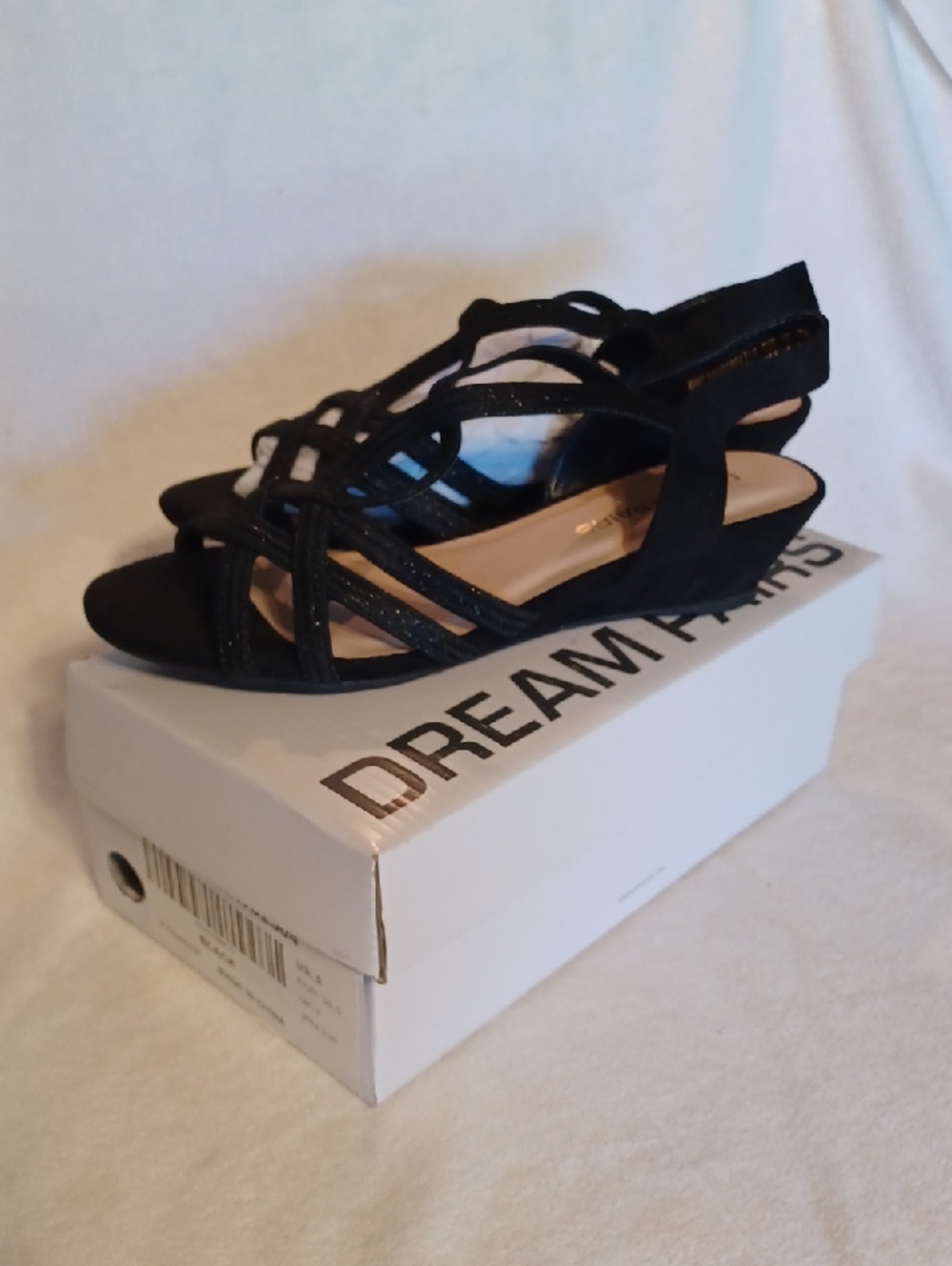 Dream Pairs Black Strappy Slingback Sandals Size 6